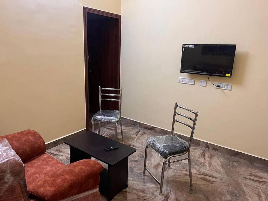 Kr Homestay Tiruvannāmalai Exterior foto